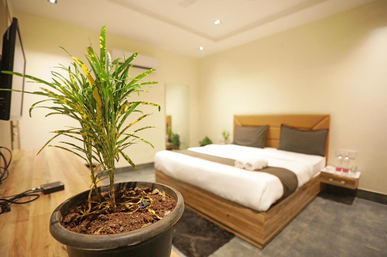 Hotel Goodluck Suites Near Delhi Airport New Delhi Exterior foto